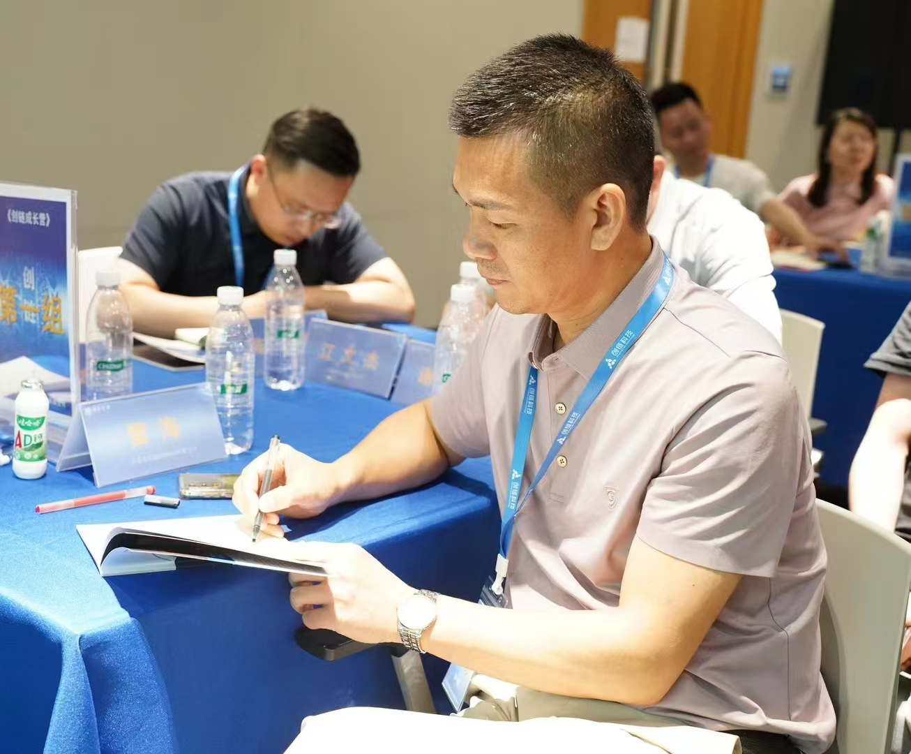 卑微标签.jpg 卑微标签.jpg